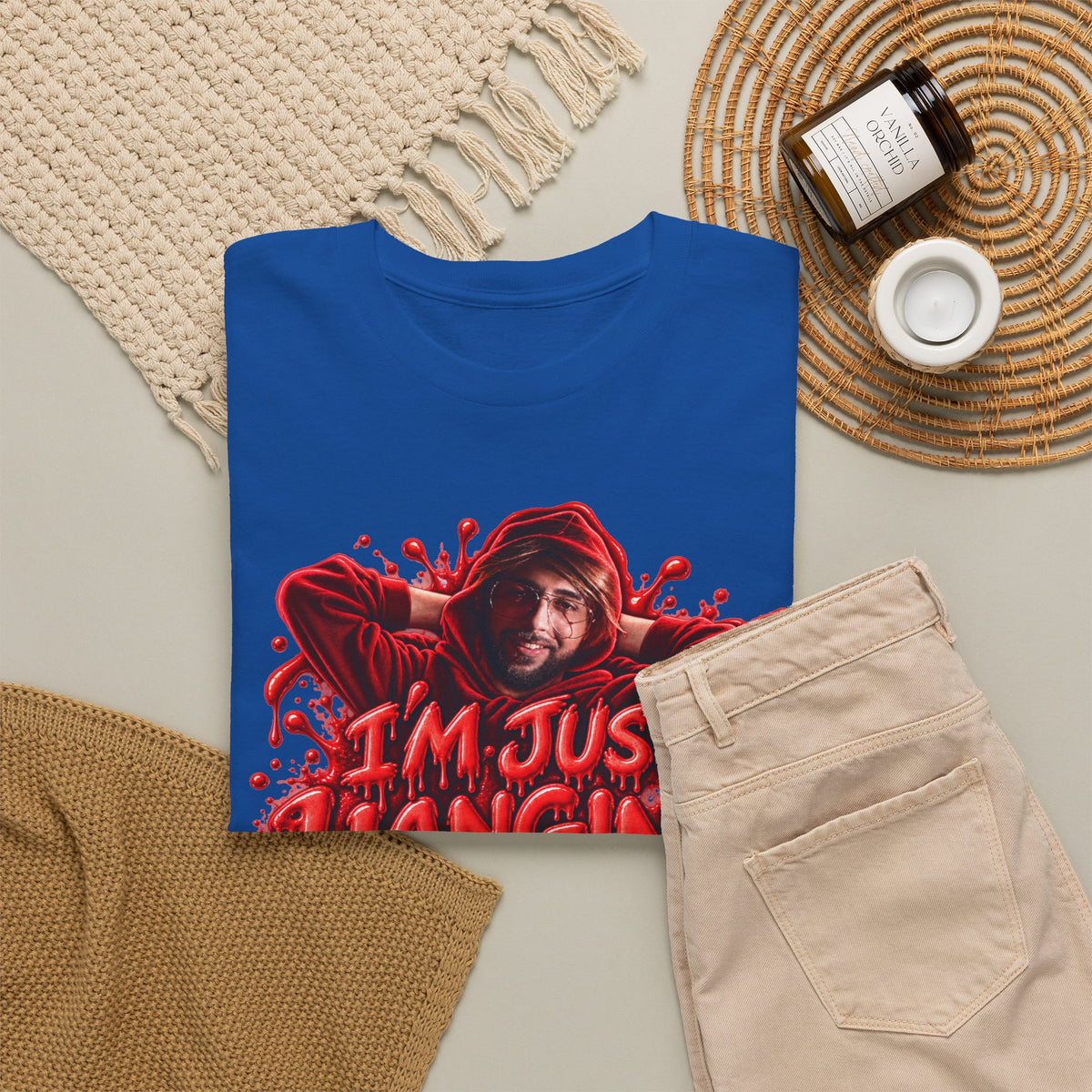 I'm Just Hanging | T-Shirt
